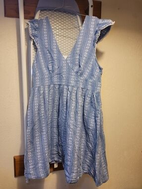 Peyton & Parker Light Blue Floral V-Neck Sundress